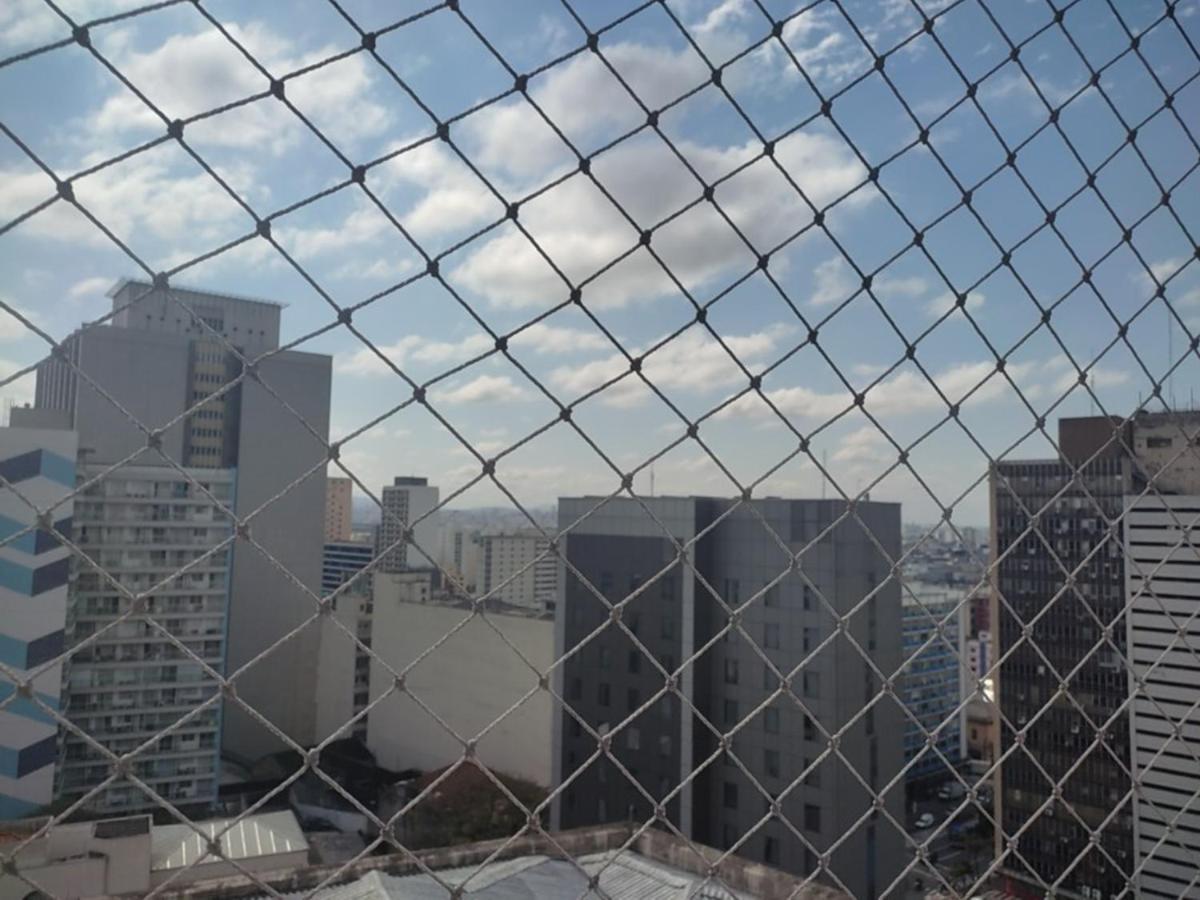 Studio No Centro De Sao Paulo, A 3 Minutos Do Metro, Com Garagem Gratis